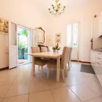 Getthekey Alberti Apartment